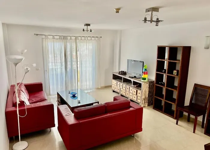 Appartamento Sun Paradise Beach, Wifi, Sea Views, And Pool