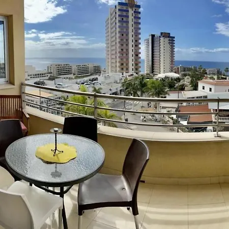 Апартаменты Sun Paradise Beach, Wifi, Sea Views, And Pool *