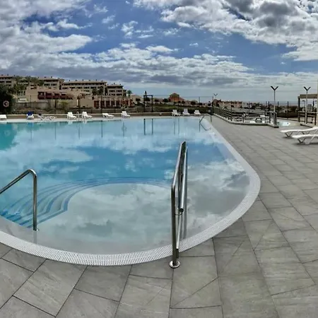 Sun Paradise Beach, Wifi, Sea Views, And Pool *